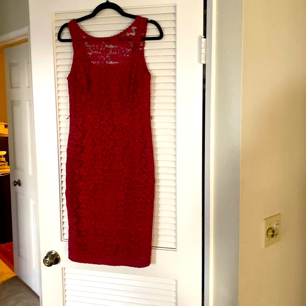 White House Black Market lace dress size 4